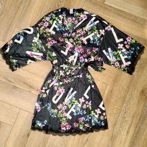 NWT Victoria's Secret Floral Silk Robe